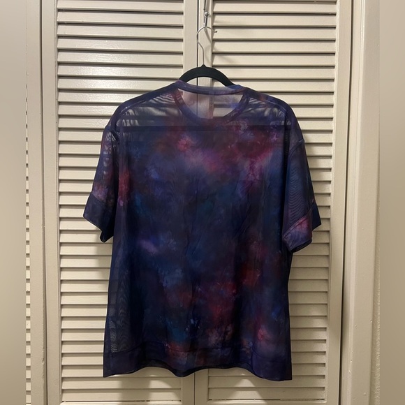 Athleta MESH OVERSIZED PRINTED TEE - Picture 4 of 4